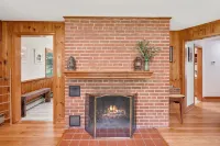 Peaceful Mountain Retreat Near Appalachian Trail, Wineries, Breweries and More