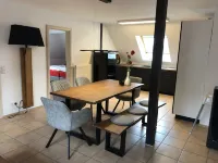 Villa Lou vacation apartment with beautiful terrace at the foot of the Swabian Alb فنادق في Oschingen