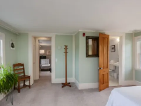 Historic 1800s Farmstead Retreat: Private Suite, Indoor Pool & Starry Skies Hotels in North Berwick