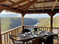 MODERN UPSCALE CABIN WITH UNOBSTRUCTED LAKE & MOUNTAIN VIEWS