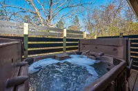 Christmas Decor * Walk to Coaster & Parkway * Bunkroom * Dogs