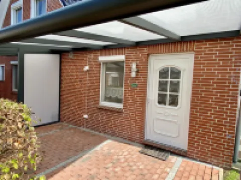 Vacation apartment, ground floor, WLAN, covered terrace, wood-burning stove