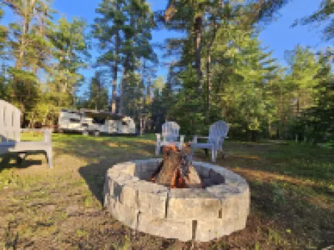 Cozy camping retreat on the banks of the beautiful AuSable River Hotels in Grayling Township
