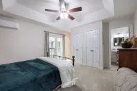 Charming 2-bedroom cottage in lovely Madison with WiFi, AC