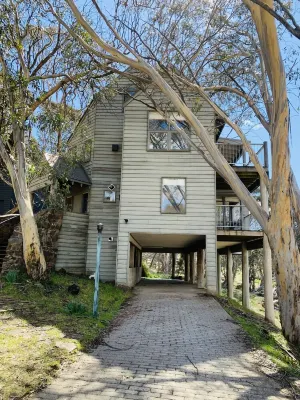 Victoria Springs Chalet