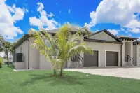 Sunny beach/golfing/fishing family gateway!! Hotel a Rotonda West