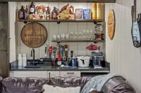 "The Florida Cracker "THE GREEN ROOM" READ our five stars review..