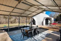 Dome House on Bear Creek - Hot Tub - 20 acres of Bear Creek Frontage - Secluded