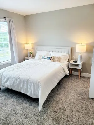 New River Gem - Near RU, Virginia Tech & Carillion - Pet Friendly, Extended Stay 라드퍼드 대학 주변 호텔