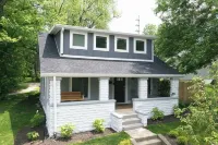 Large 3-bedroom bungalow near IU stadiums