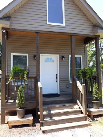 Hickory Tiny House, short and long term rentals