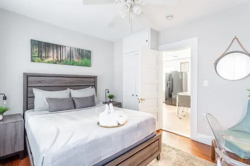 Grand Fairfield Getaway- 5BR Fam-Friendly near I95&Shops - Spacious&Gracious