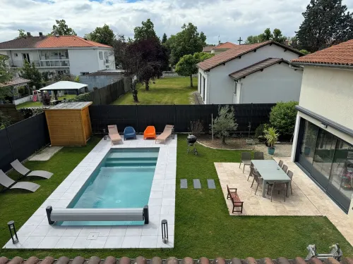 Maison d Isaure - Pools