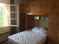 Beautiful Corsican house 15 minutes from the beaches Hotel di Santa-Maria-Figaniella