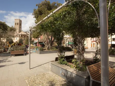 Monterosso 30 metresfrom the beach, wonderful sea view free wi- fi parking Отели рядом с достопримечательностью «Monterosso public beach (Fegina)»