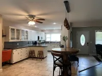 Spacious 4 bedroom Downtown Clarksville