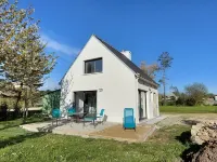 Location Maison de Vacances 4 Personnes Jardin Privatif- AR PIL Jadur Hotels in Plouhinec