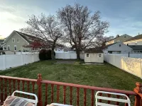 5 Min Walk to Jenkinson's, Ample Parking, Beach Access, Spacious, 4 Bedrooms