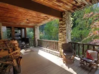Majestic Mountain Cabin Retreat. Ski in ski out. Sleeps 14