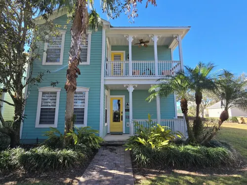 Sale! Family Home Near Disney with Private Pool/Spa, 4 Beds 3.5 Baths, King Beds