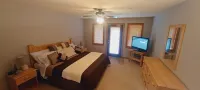 Spacious 3 Bedroom Condo at Northern Bay Resort. Lake, beach, golf, pool & more. 스트롱스 프레리 호텔
