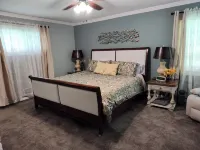 Spacious 3 bedroom,  2.5 baths, additional Queen sleeper sofa. Augusta Nat'l