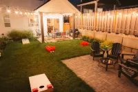 Cozy Modern Farmhouse, King bed, great yard, pets!