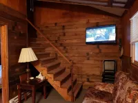 Cabin in the woods near Raystown Lake and Allegrippas Trail! - Chalets