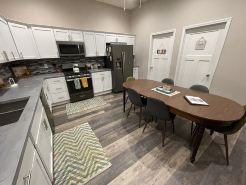 RockerBye Rental downtown Ladd - Sleep 6 - Large modern space with vintage charm