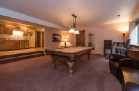 Private Hot tub/Fire Table on Large Deck overlooking Eagle River! Fly-fishing!