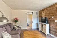 Welcome to Everett Darling Couples Getaway