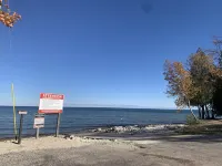 Between 2 Lakes-Relaxing Vacation Near Adventure