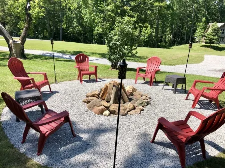 Beautiful Cabin 34 acres AMAZING Mountain Views border Cherokee National Forest