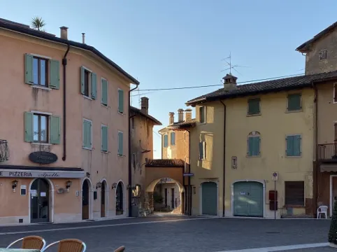 Apartment in a Residence on the Shores of Lake Garda