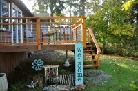 Puget Sound view - dogs welcome