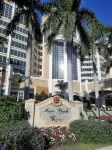 Luxury apartment by the beach - Marco Beach Ocean Resort