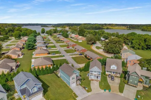 Lakeview Luxe - Lake Access + Pool