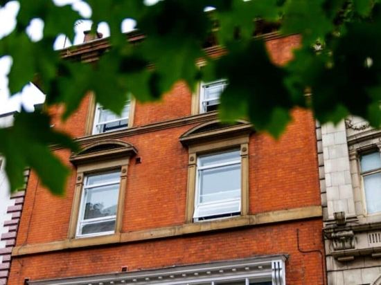 Sleek & Trendy 1BR Gem in the Heart of the City