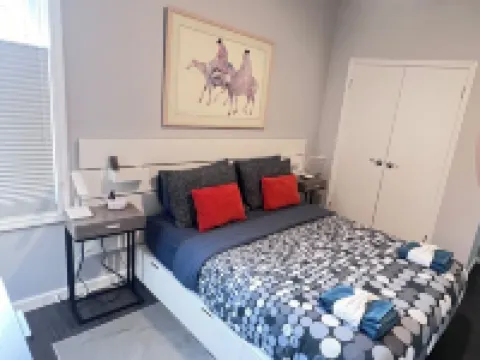 Home away from Home in Livingston NJ 李文斯頓酒店