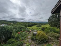 Hilltop Home in the Green Mountains w/ Nordic skiing & a microbrewery paradise. Hotels in Greensboro