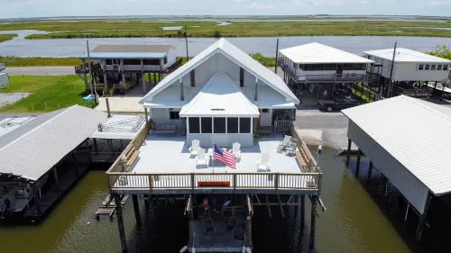 Pelican's View Lodge- Boat Launch- Trailer Parking- Lights for night fishing