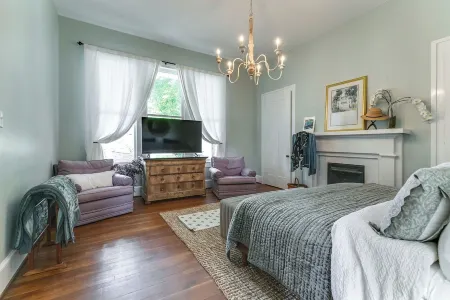 1883 Colonial Revival Historical Renovation