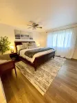 Panoramic Lake View Living with Hot Tub! Pet Friendly!