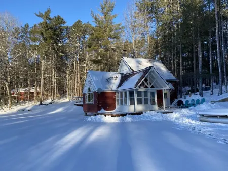 Lost Lake Cottage
