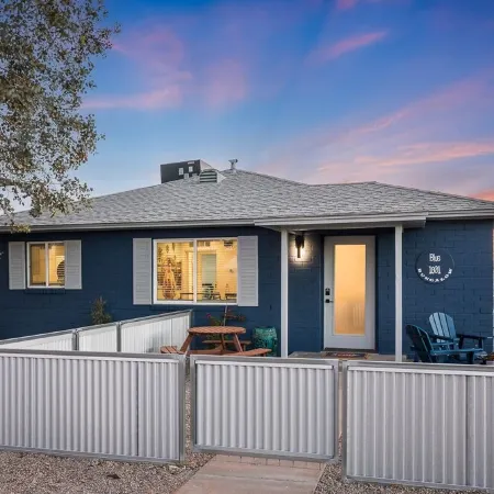 Biltmore Bungalows Triplex 6Br/6BA w/Heated Pool, Carports, 9 Smart TVs, 3 W/Ds