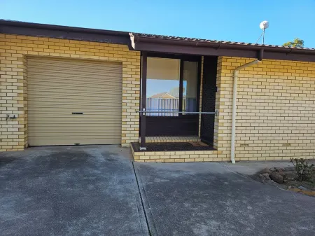 Cosy 2 bedroom apartment in central location