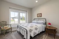 Seasons Guest Home