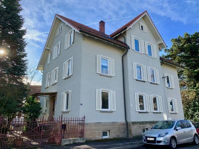 5 minutes from the OUTLET Large XL vacation business city family apartment for 6 guests