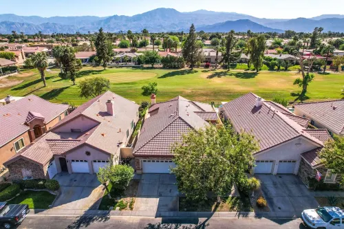 Beautiful 4Bd/3B House, New Pool and Spa.Nice View on Golf Course. Pet friendly!