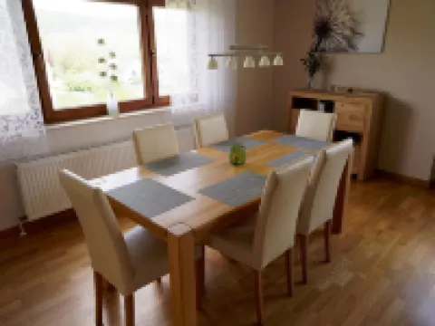 Ferienwohnung "laurentiusblick" mit Panoramablick in den Weinbergen von Leiwen Hoteles en Leiwen